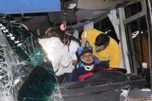 Denizli'de zincirleme trafik kazası: 17'si &ouml;ğrenci 25 yaralı