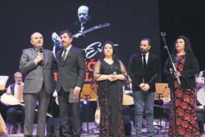 'Bozkırın Tezenesi' dev konserle anıldı