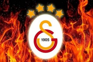 Galatasaray'da iki hoca g&uuml;n sayıyor!