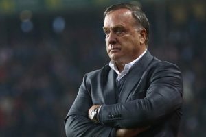 Fenerbah&ccedil;e'den Advocaat'a teklif