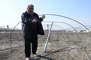 &Ccedil;ift&ccedil;i kredisini &ouml;deyemedi, tarlası icradan satışa &ccedil;ıktı