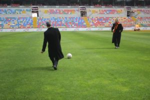 Bakanlar, Kadir Has Stadı'nda top oynadı