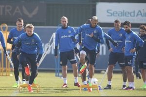 Fenerbah&ccedil;e, Advocaat'sız &ccedil;alıştı