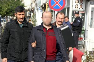 FET&Ouml;'den aranan komiser yakalandı