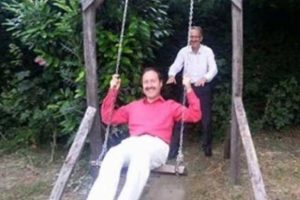Kocaali İl&ccedil;e Milli Eğitim M&uuml;d&uuml;r&uuml; Mustafa &Ccedil;uhadar kamudan ihra&ccedil; edildi
