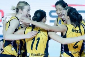 VakıfBank d&ouml;rt d&ouml;rtl&uuml;k!