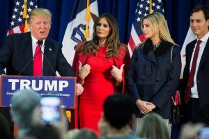 Trump, kızı Ivanka'nın &uuml;r&uuml;nlerini satmayacak şirketi hedef aldı