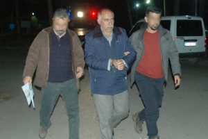 Adana'da ter&ouml;r operasyonu: 11 g&ouml;zaltı