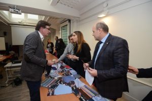 Bursalı tekstilciler Fransızlarla işbirliği masasında