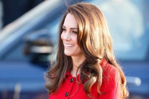 Kate Middleton aynı elbiseyi d&ouml;rd&uuml;nc&uuml; kez giydi