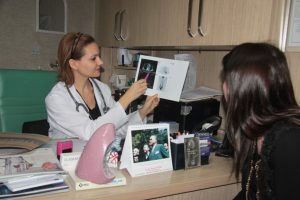 Sigara bebek &ouml;l&uuml;mlerini 2,5 kat artırıyor!