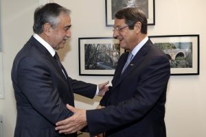 Akıncı-Anastasiadis g&ouml;r&uuml;şmesi başladı