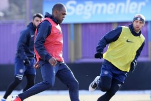 Osmanlıspor, Trabzonspor ma&ccedil;ına hazırlanıyor