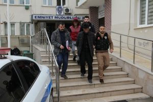 Bursa'da yakalanan uyuşturucu tacirleri tutuklandı