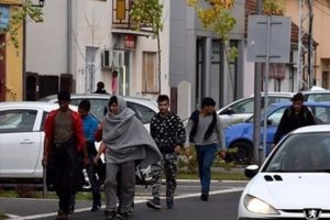 Macaristan'da sığınmacıların serbest dolaşımı engellenecek