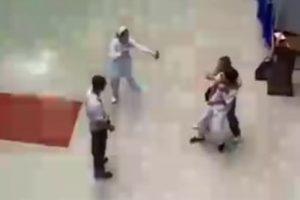 Kadın polis saldırganı b&ouml;yle vurdu