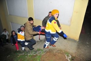 Bursa'da &ccedil;amaşır asarken 3. kattan d&uuml;şt&uuml;