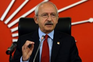 Kılı&ccedil;daroğlu'dan şehit babasına başsağlığı telefonu