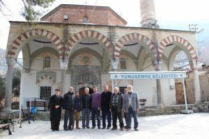 Cemaat tarihi camiye girmeye korkuyor