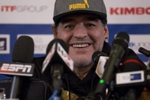 Maradona, FIFA i&ccedil;in &ccedil;alışacak