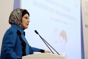 Emine Erdoğan: Asıl olan m&uuml;dahalesiz normal doğumdur