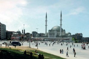 Taksim'e yapılacak camiye ruhsat verildi