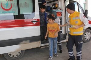 Karaman'da 5 &ouml;ğrenci okul s&uuml;t&uuml; i&ccedil;tikten sonra rahatsızlandı