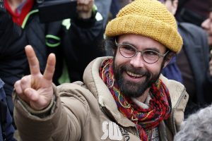 G&ouml;&ccedil;menlere yardım eden &ccedil;ift&ccedil;iye 3 bin euro ceza