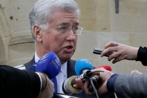 İngiltere Savunma Bakanı Fallon G&uuml;ney Kıbrıs'ta
