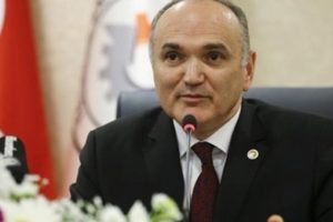Bakan &Ouml;zl&uuml;'den 'faizsiz kredi' m&uuml;jdesi