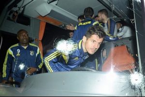 Fenerbah&ccedil;e otob&uuml;s&uuml;ne yapılan saldırıyı soruşturan amir ByLock'&ccedil;u &ccedil;ıktı