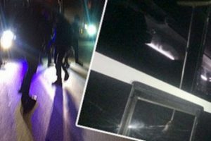 Beşiktaş kafilesi Karab&uuml;k'te taşlı saldırıya uğradı