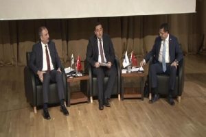 Beşiktaş'ta 2023'e giden yolda "Anayasa" paneli d&uuml;zenlendi