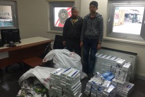 Bursa'da bebek bezlerinin i&ccedil;inden ka&ccedil;ak sigara &ccedil;ıktı