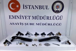 İstanbul'da 407 kişi g&ouml;zaltına alındı