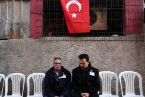 'Olmayan &ccedil;ocuğu i&ccedil;in oyuncak alıyordu'