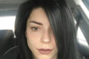 Merve Boluğur trafikte bitkin d&uuml;şt&uuml;!