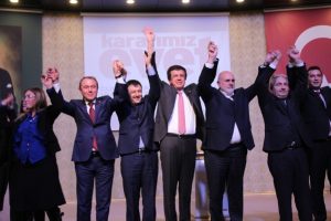 "Yeni sistemle CHP, aşırı ucu bırakacak"