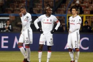 "Hakemler Beşiktaş'ı kolluyor" algısı yapılıyor