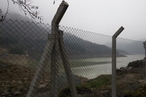 Bursa Doğancı Barajı'nın etrafı tel &ouml;rg&uuml;lerle &ccedil;evrildi