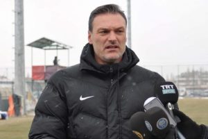 Eskişehirspor'da Alpay &Ouml;zalan'ın g&ouml;revine son verildi