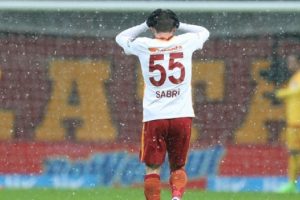 Galatasaray'da istifa depremi