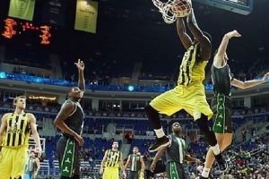 Fenerbah&ccedil;e potada hız kesmiyor
