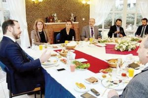 Bakan Albayrak: O g&uuml;nler artık geride kalıyor