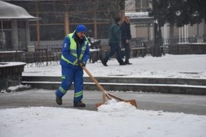 &Ccedil;orlu'da kar yağışı yaşamı olumsuz etkiledi