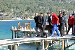 Kayıp 2 kişiden birinin cesedi bulundu