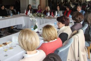 Kadınların yaşadığı zorluklar Bursa'da sergiyle anlatılacak