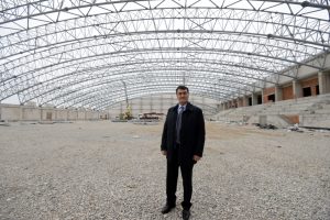 Bursa Osmangazi Atletizm Salonu inşaatı s&uuml;r&uuml;yor