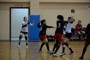 Bursa Osmangazi Belediyespor son dakikada g&uuml;ld&uuml;