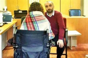 AVM tuvaletinde tecav&uuml;z iddiası... Ağlayarak anlattı